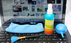 KM - BKCare Miễn Phí Vệ Sinh Laptop, Máy Bộ PC Trong Tháng 12